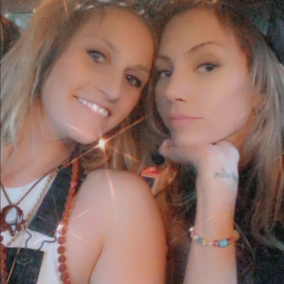 Meet your Posher, Dominique - Picture 6 of 7